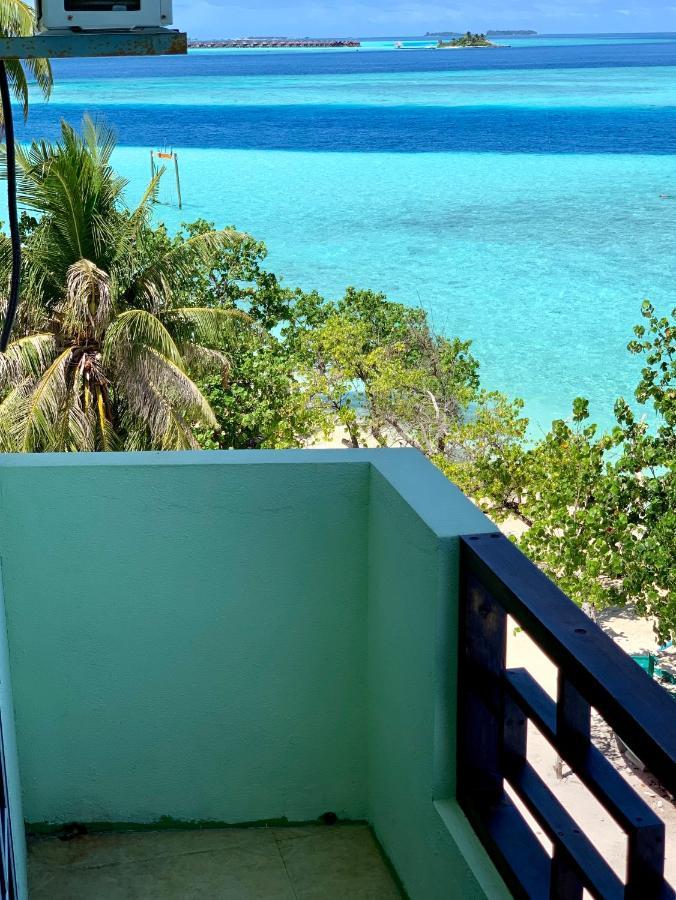 Hotel Ilaa Beach Maldives à Gulhi Extérieur photo